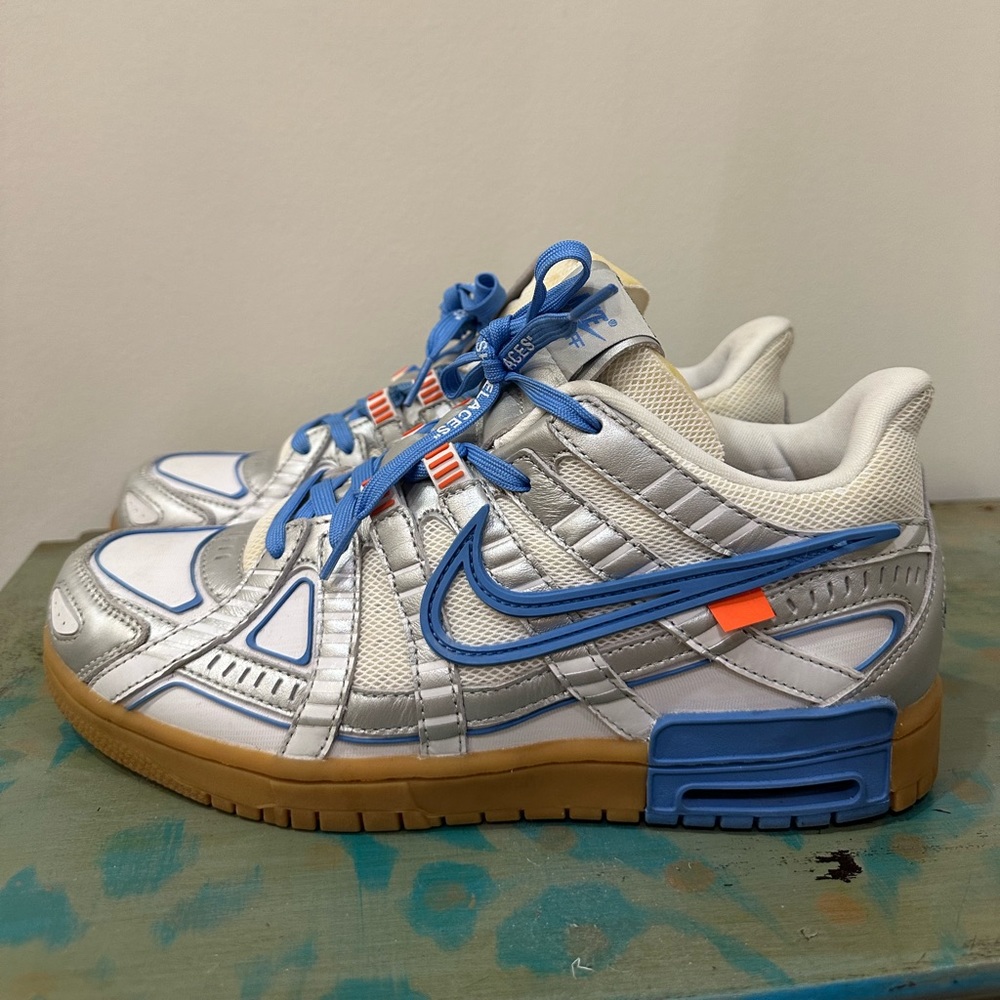 SOLD Nike Off-White Air Rubber Dunk UNC Sneakers